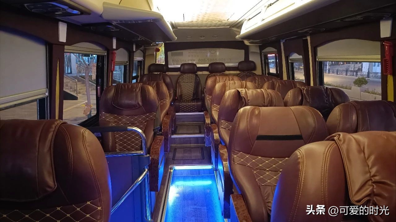 青海湖茶卡盐湖敦煌丹霞嘉峪关,青海湖和茶卡盐湖在一个方向吗