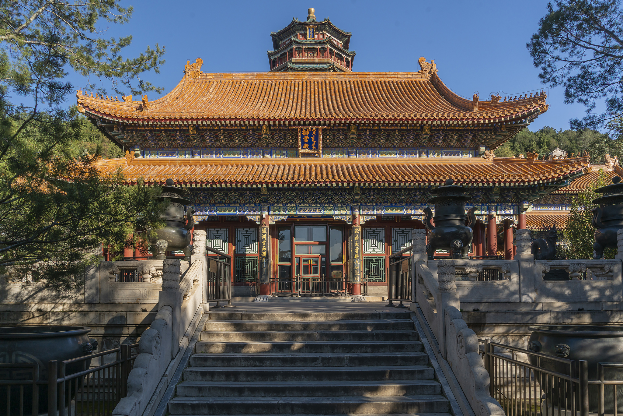 漫步北京颐和园,走颐和园长廊寓意