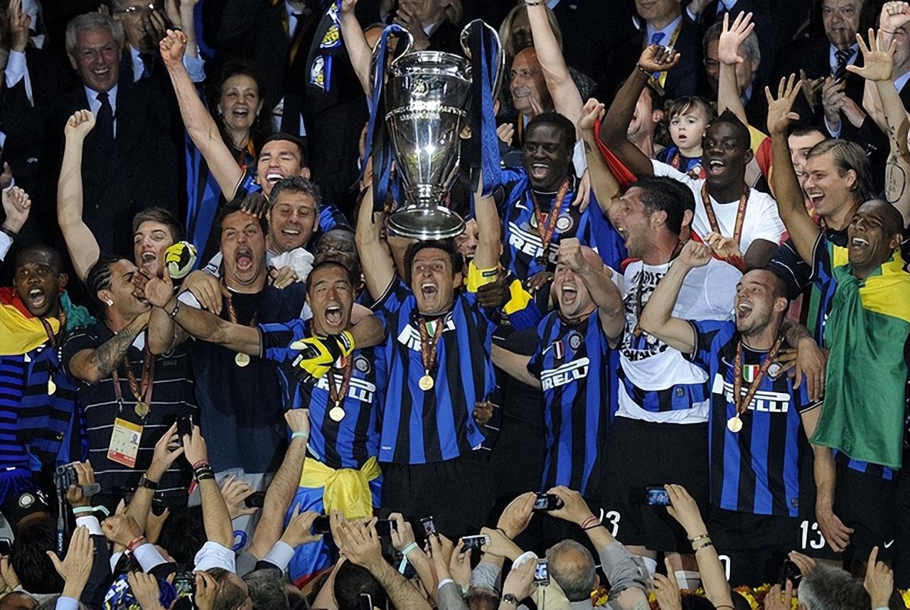 国米对战曼城最后一刻,国米半场被打后续