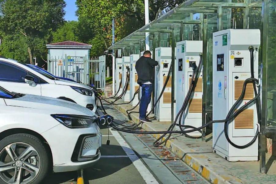 取消绿牌对绿牌可以买燃油车吗,取消绿牌对燃油车有好处吗