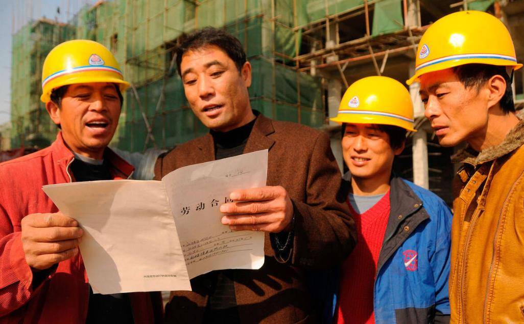 建筑工地受伤怎么处理,工地受伤鉴定不到等级怎么办