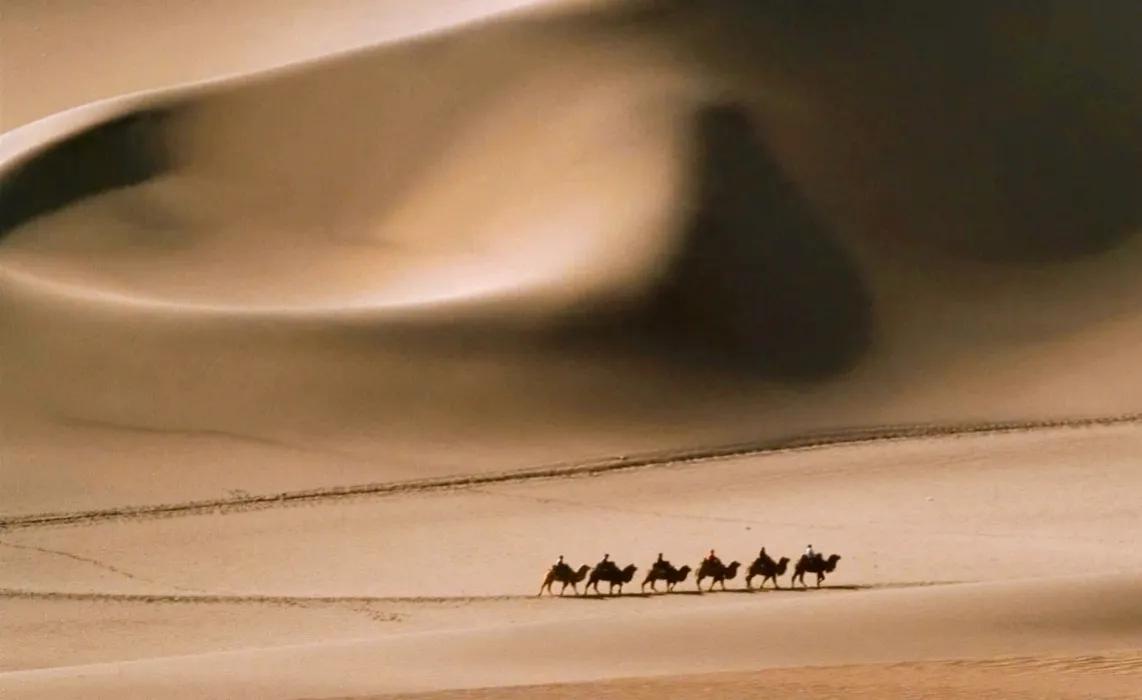 沙漠的绝景,沙漠壮丽的景色