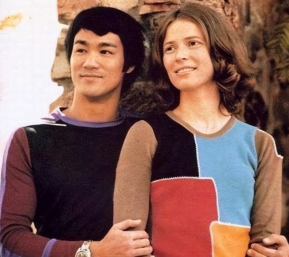 大揭秘邹文怀和李小龙全集,邹文怀与李小龙片场合照