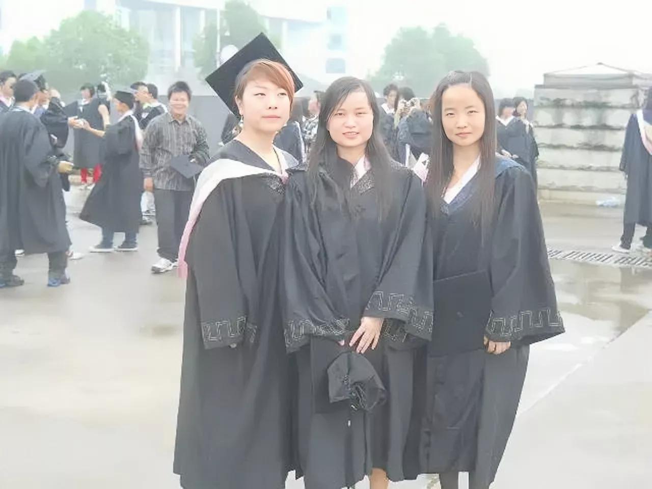 嫁给英国人的内蒙姑娘,内蒙女孩嫁70岁英国人抖音账号