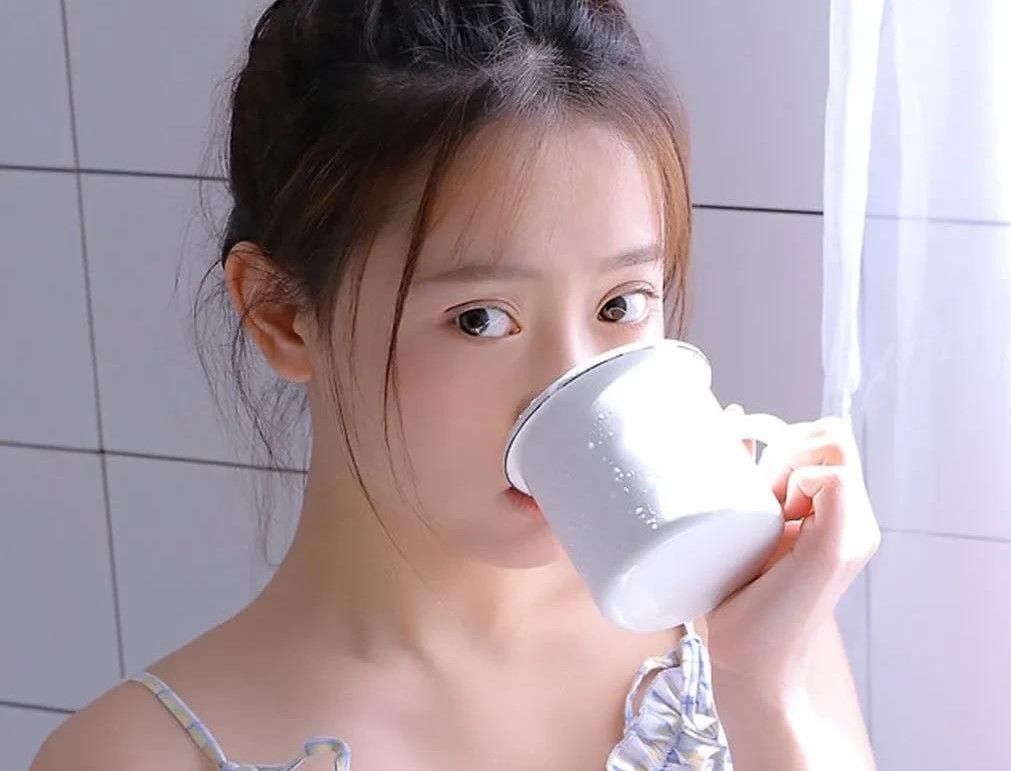 陌生女孩聊天怎么开展话题,和陌生女生聊天话题