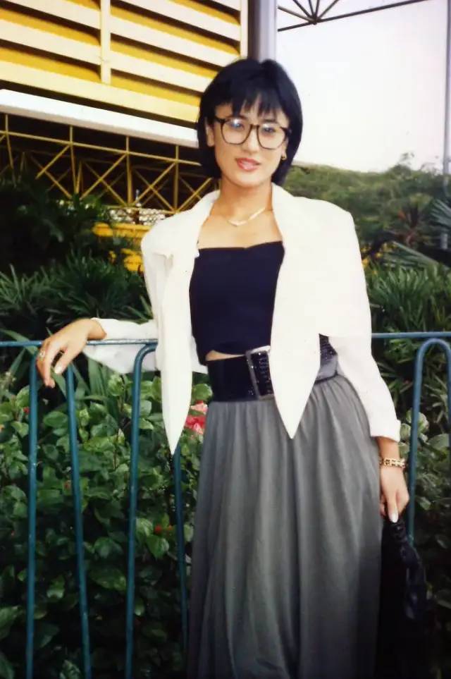 香港影坛红极一时10位女打星，4位是外籍明星，如今生存现状迥异