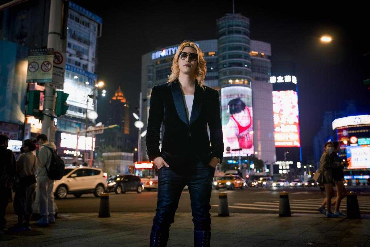 一夜6000万日元「日本第一牛郎罗兰」赴中国台湾推广课程