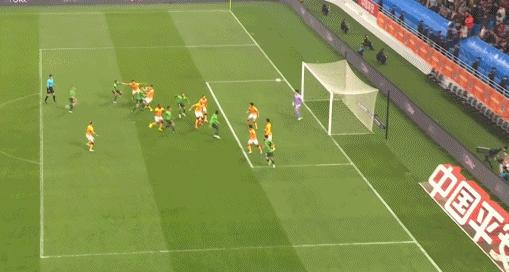 3-1！超级冷门，青岛海牛击败北京国安，中超新魔鬼主场诞生