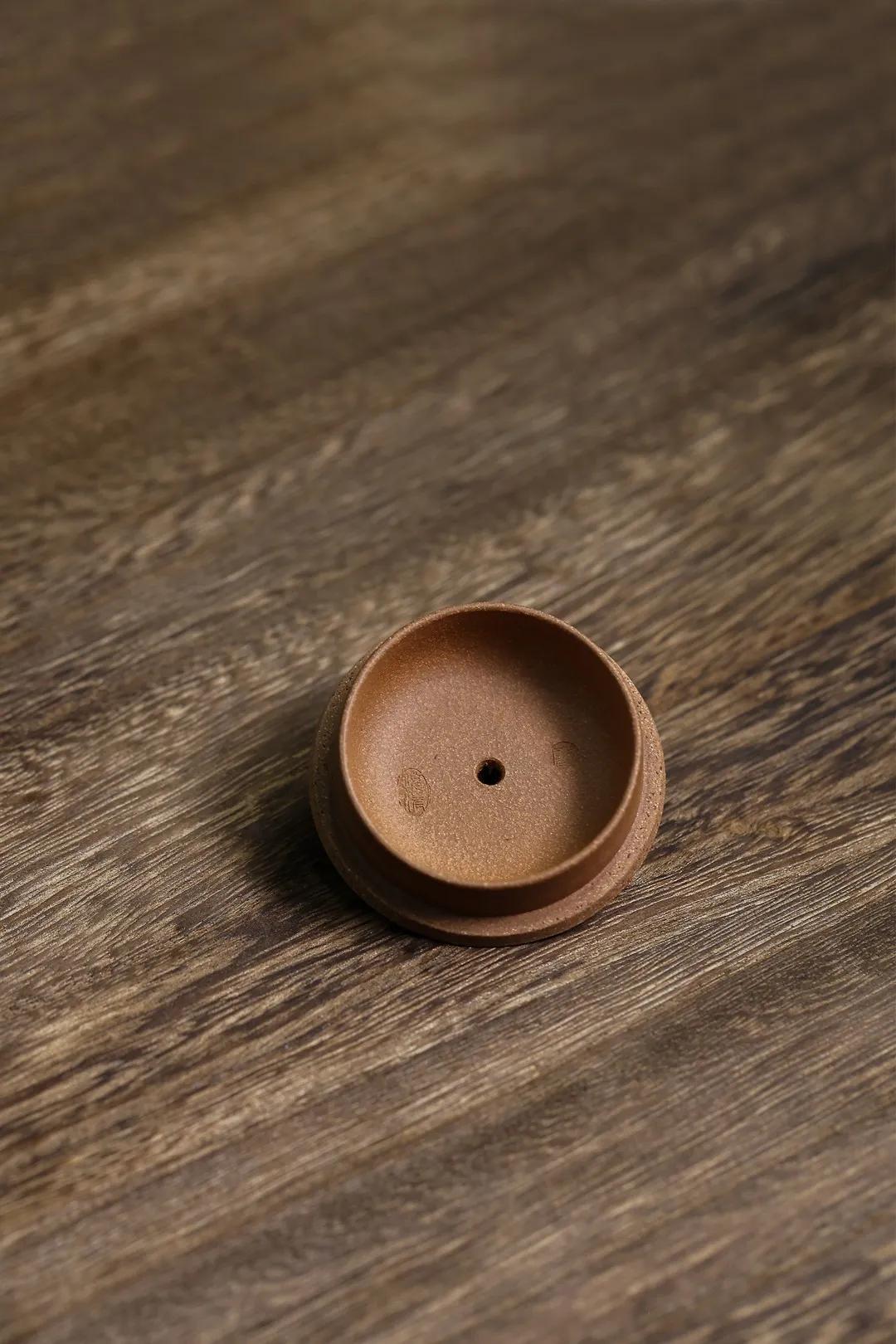 正宗宜兴纯手工段泥紫砂茶壶,宜兴紫砂茶壶四方瑞兽原矿老紫泥