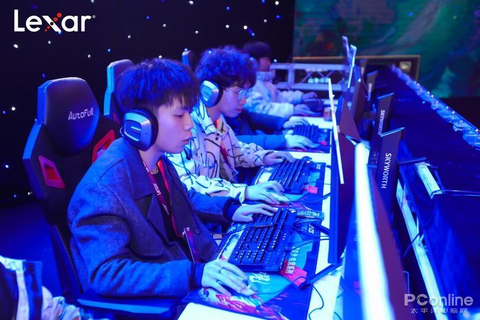 2021雷克沙电竞嘉年华蜀山之下,lexar雷克沙直播间