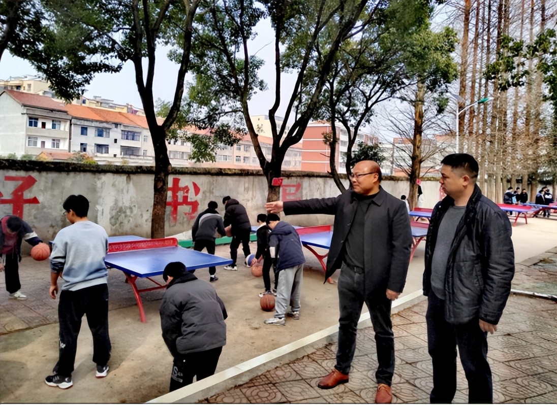 【校长说】武穴市松山咀中学用行动贯彻落实全市教育工作会精神！