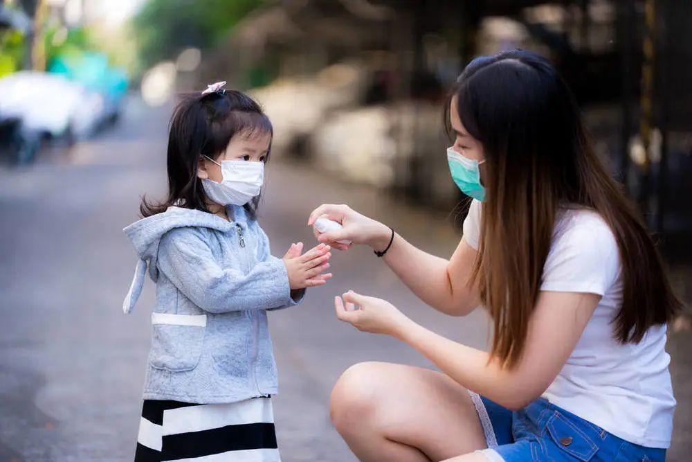 疫情当前酒精的正确用法,酒精双氧水碘伏的消毒作用区别