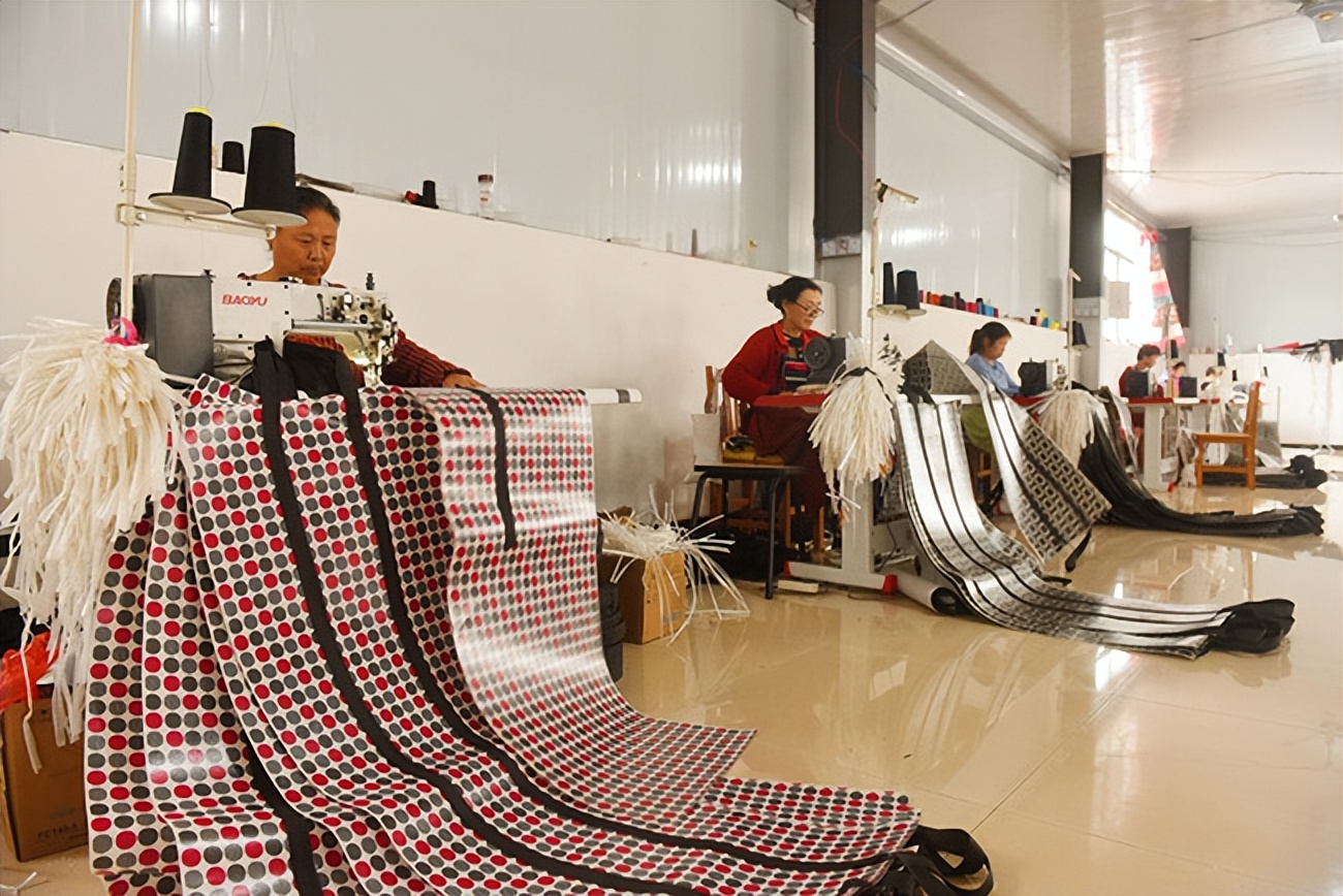 河北景县：乡村“微工厂”拓宽村民致富路