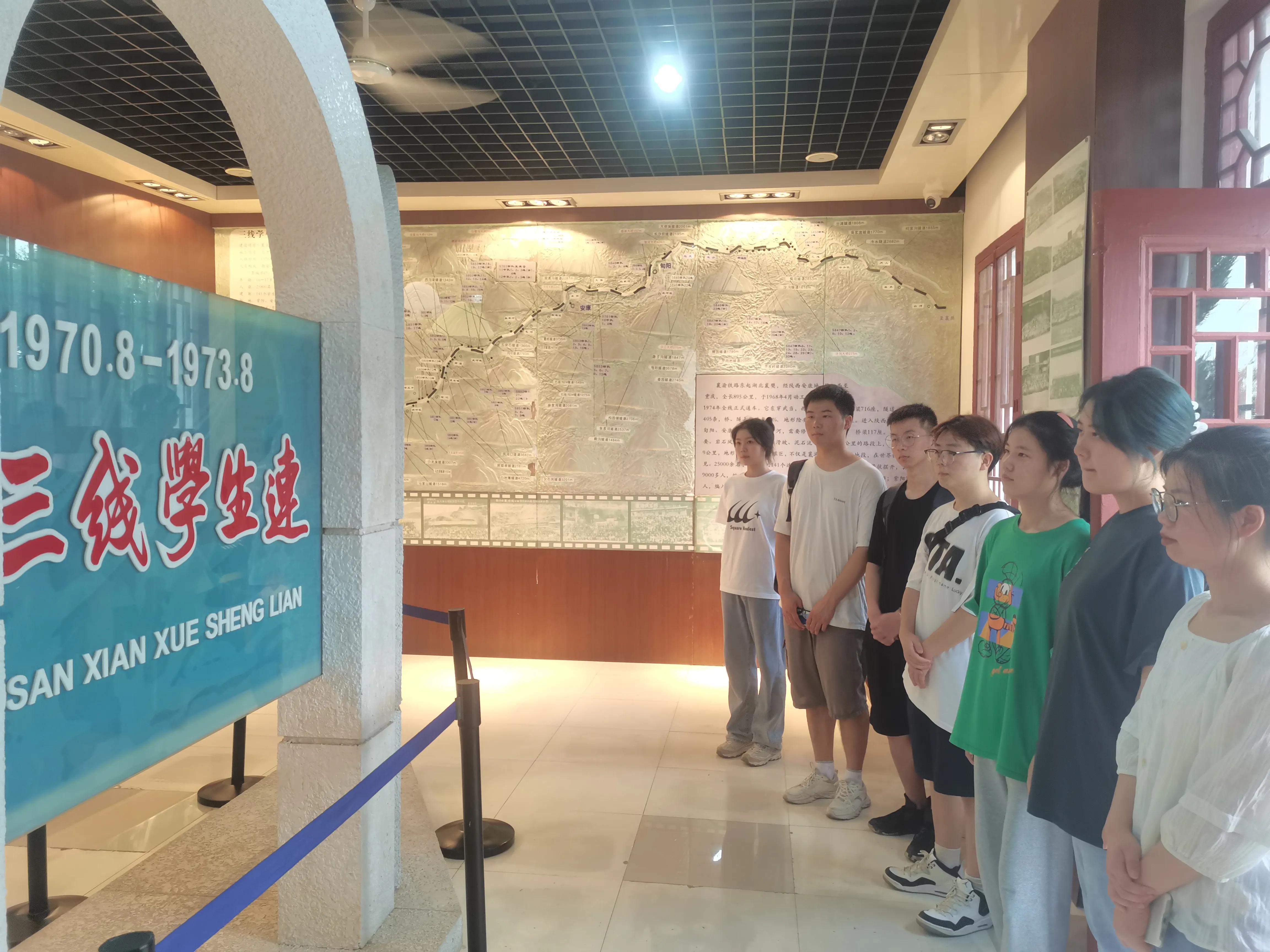 红色文化助力乡村振兴,红色光芒照耀着乡村教育