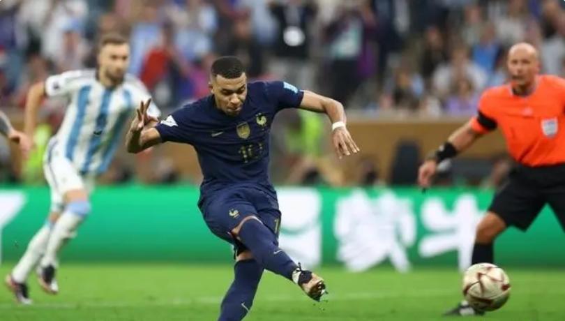 卡塔尔世界杯经典五大战役,卡塔尔世界杯最惨烈的比赛