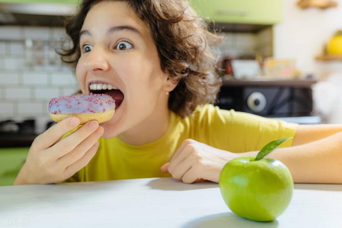 女性荷尔蒙分泌旺盛的表现,雌性荷尔蒙分泌旺盛心理表现