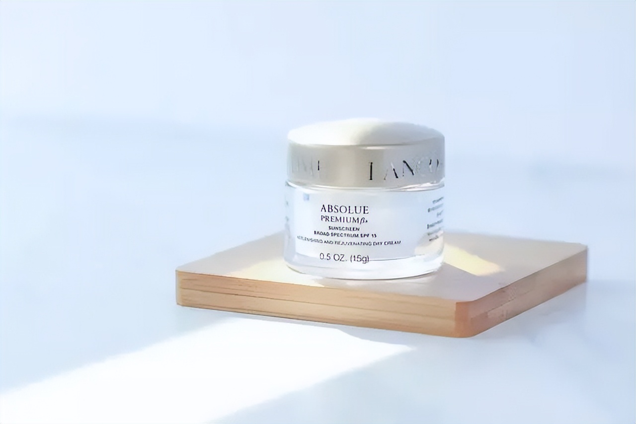 哪些面霜祛斑效果好,哪些面霜抗老提亮肤色