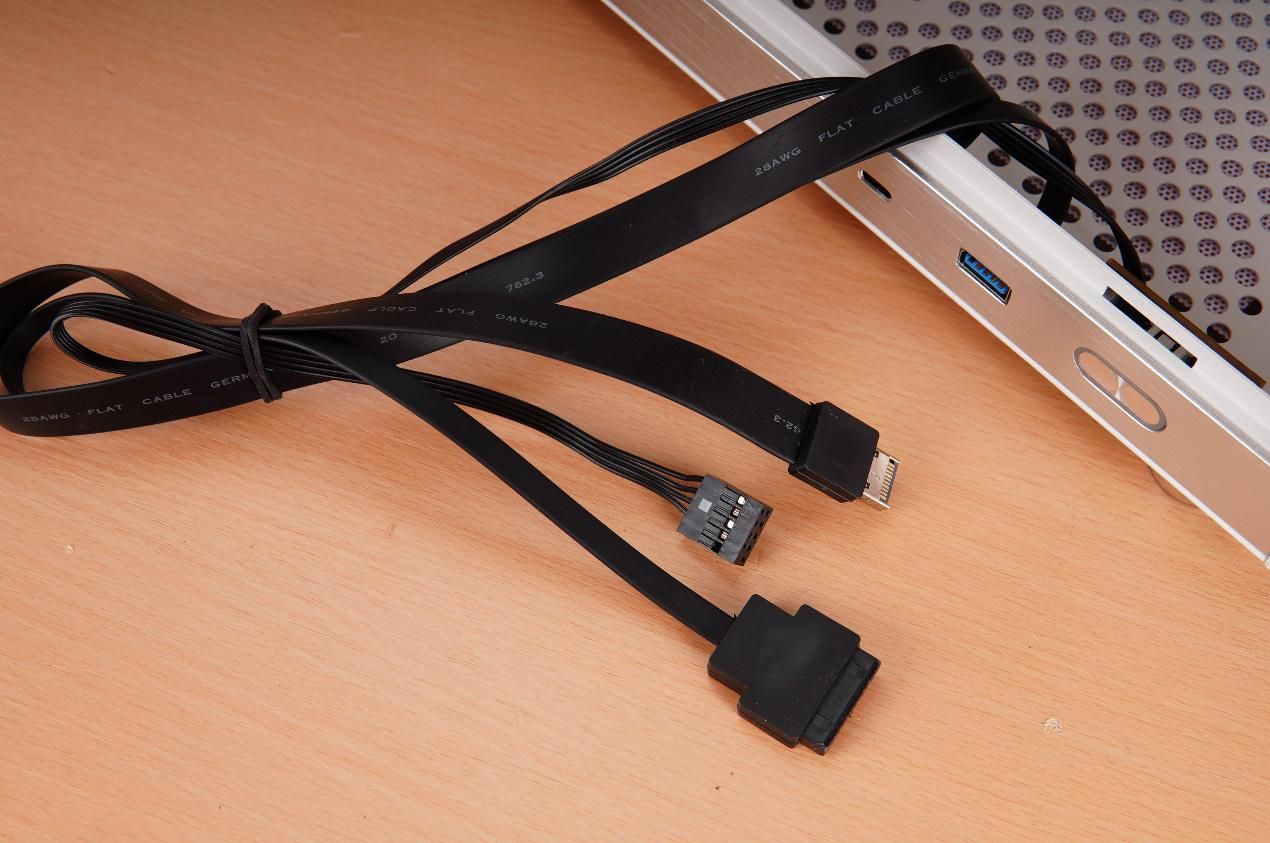 itx机箱闪鳞g200装机推荐,闪鳞g200机箱尺寸