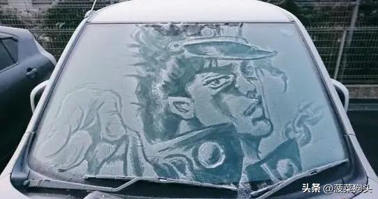 汽车车窗玻璃花了什么原因,汽车玻璃磨花是什么原因
