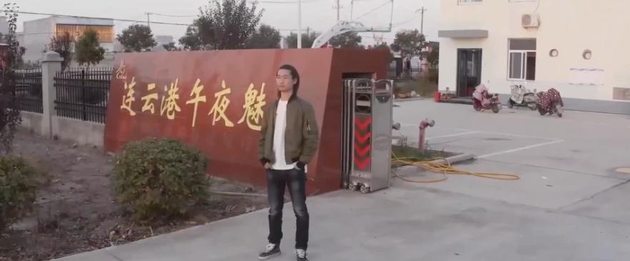 90后小伙带动全村致富,90后小伙的致富之路