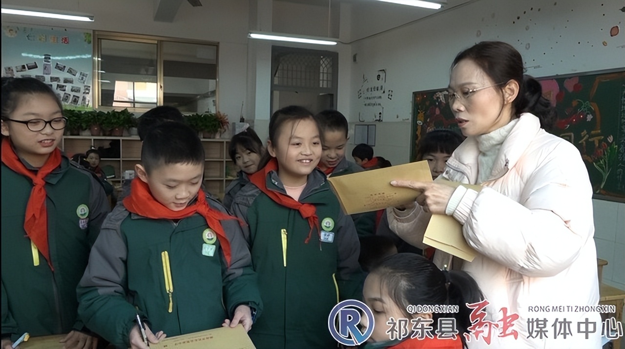 小学生给边防军人的礼物,小学生送给边防战士的礼物