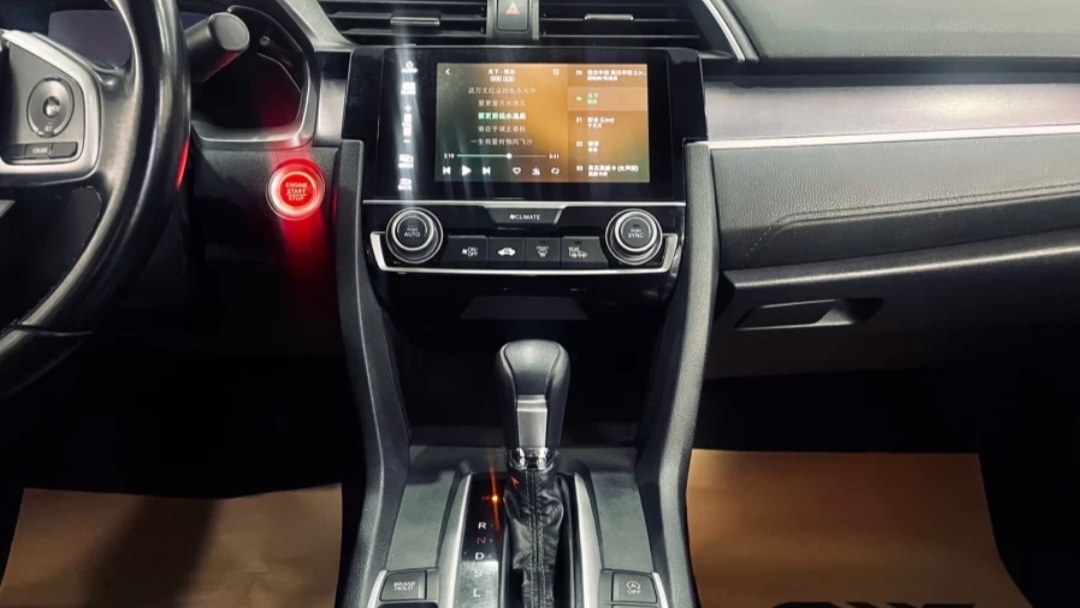 优惠6万，车主去4s店提了这辆思域，现在后悔了，听他怎么说