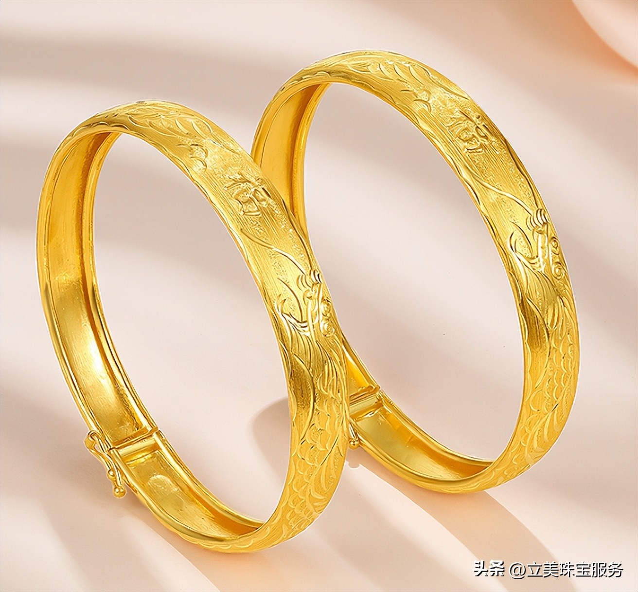 三生三世999黄金手镯多少钱,20克999黄金手镯大概多大