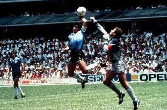 我和世界杯的20年分享故事,我和足球的故事短视频