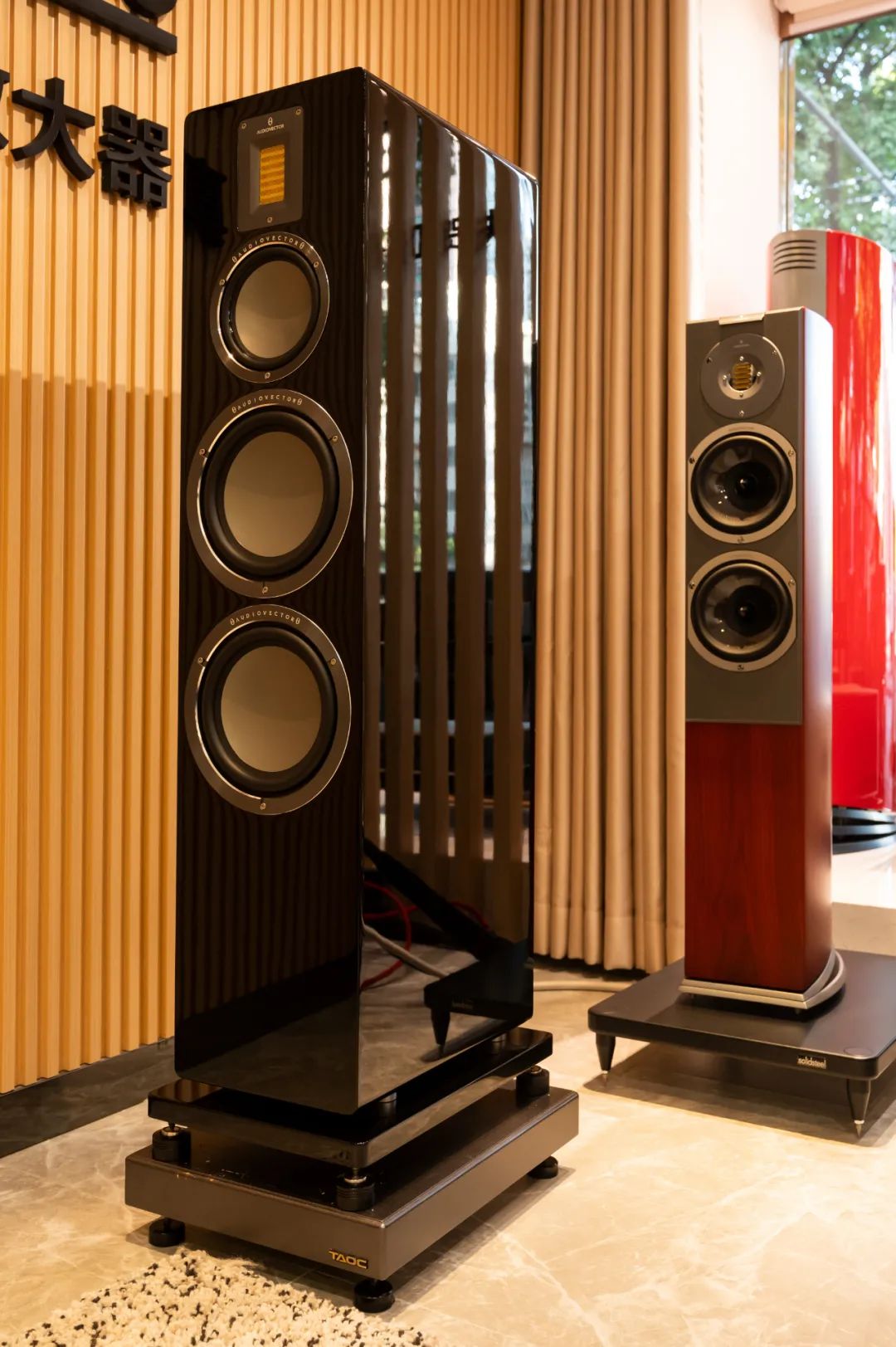 唯美而富有诗意!AudiaFlight歌匠FLS1/FLS4前后级