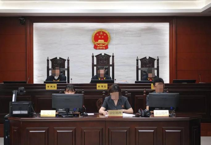 陕西男子一连三天梦见亡妻求救,男子十天连续梦见亡妻打开棺木