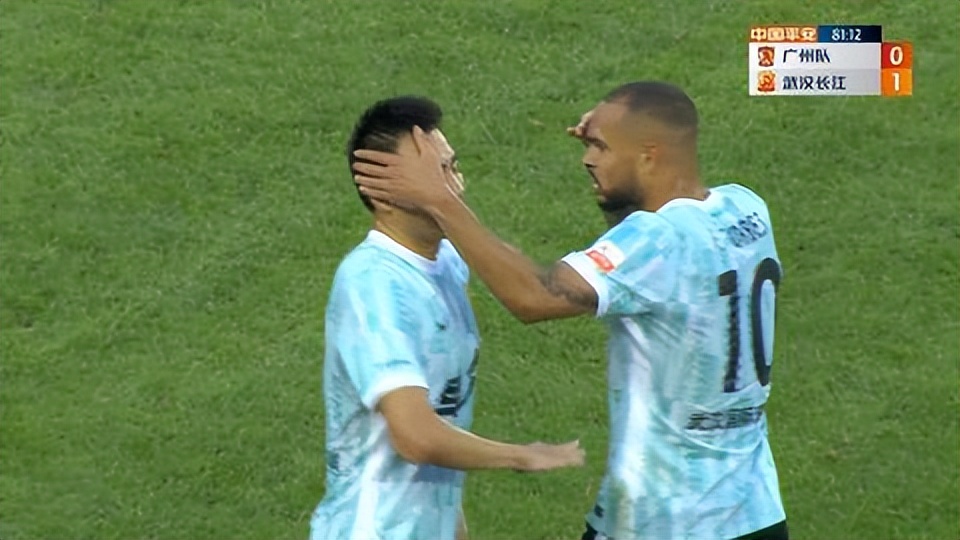 李金羽谈武汉球队,李金羽绝杀青岛