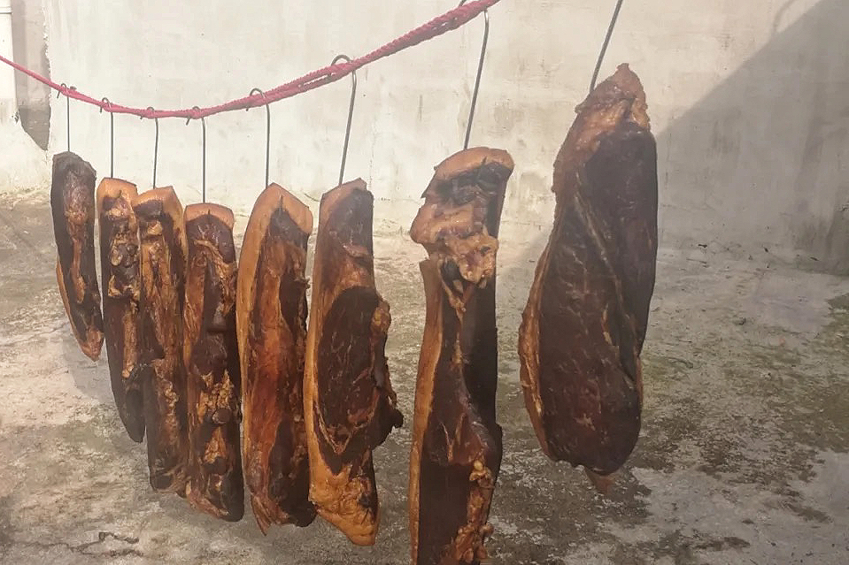 热盐腌腊肉还是冷盐腌腊肉,腊肉腌制方法6斤肉放多少盐最佳