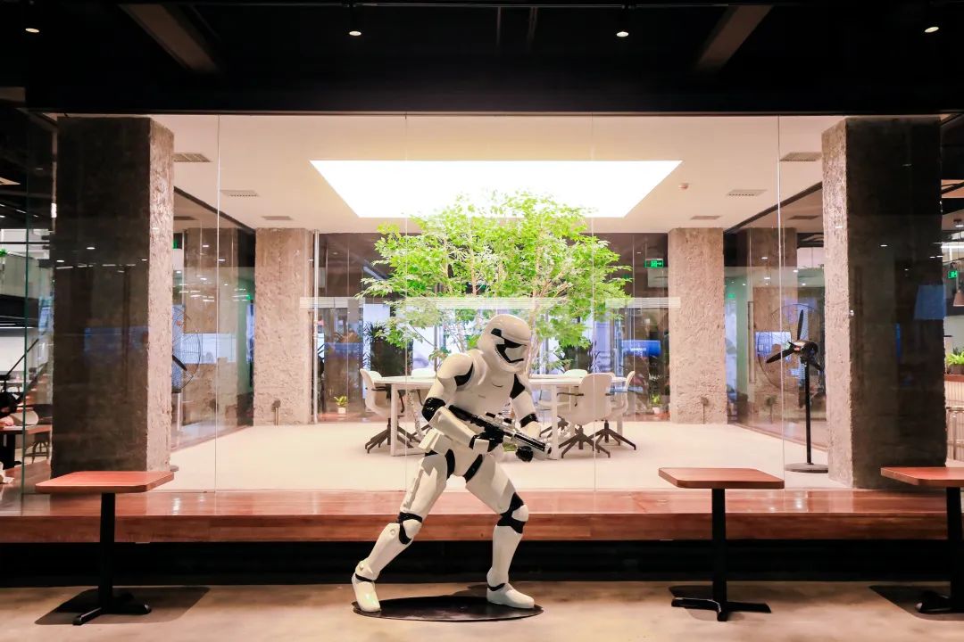 Moments｜创业者的2022：Recharge，劫后新生，海葵复苏了