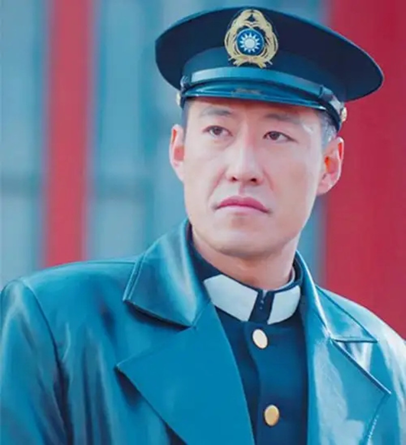 演了半辈子雷剧，常年盘踞横店，网友：换台仍是他，不会拍别的