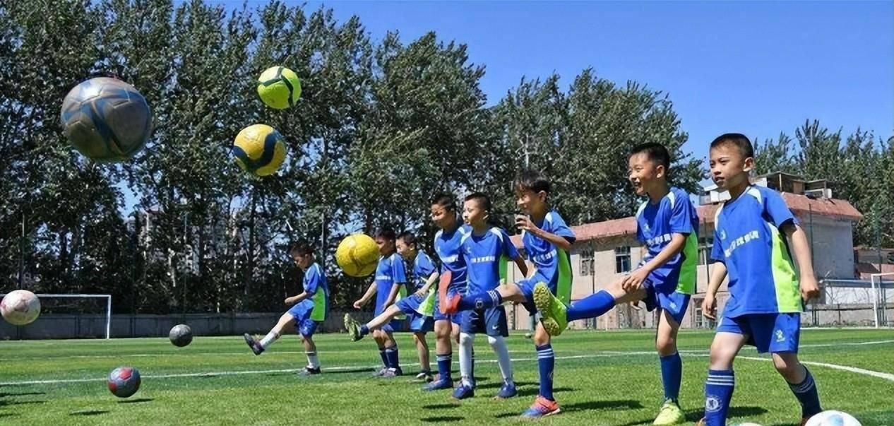 曝国足21岁留洋新星,u20国足年龄