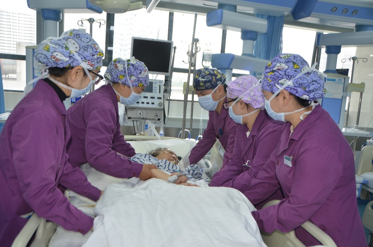 【名医风采】姚雪华：守护生命，为患者点燃希望之光