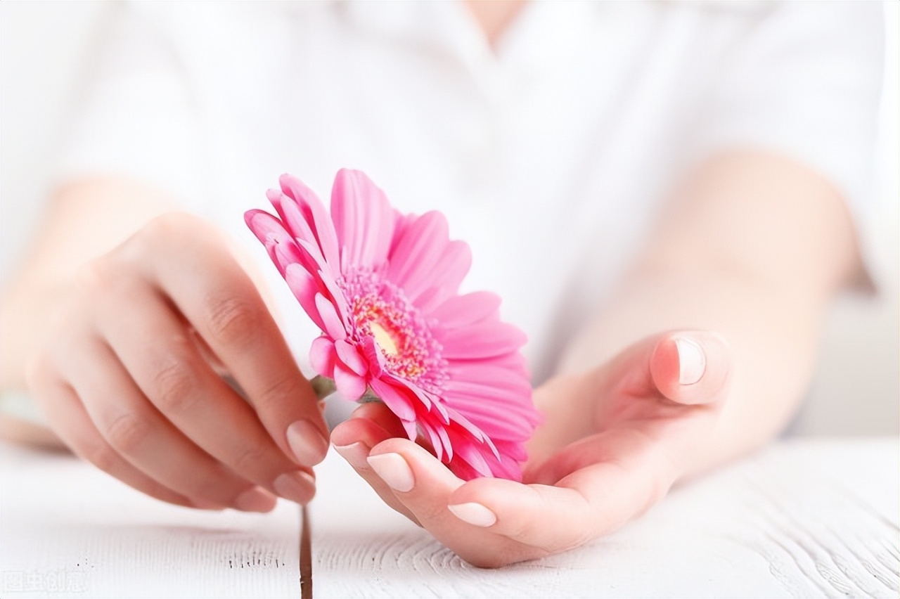 女性哪些行为容易诱发阴道炎？这5种行为，可能会伤害女性