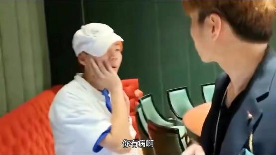 帝师：“最强风水师”，直播间扇员工耳光，连王思聪都看他直播？