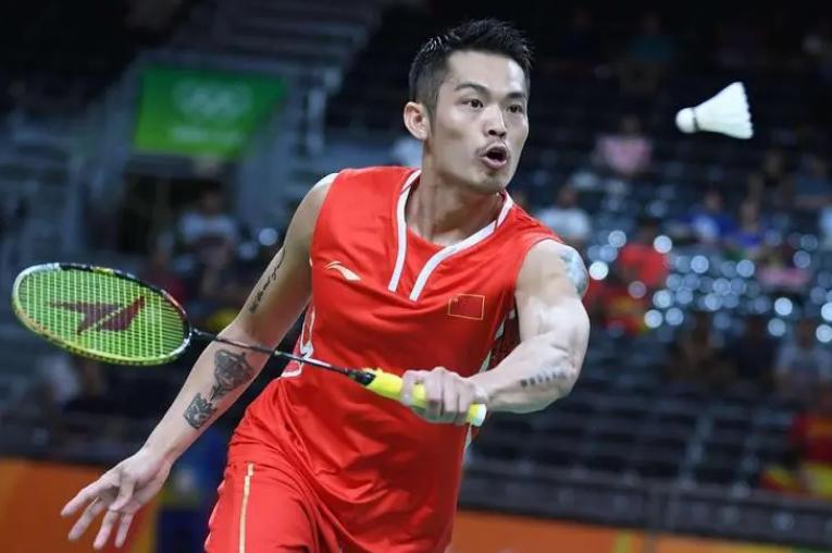 乔丹和贝利谁影响力大,世界五大球王集锦