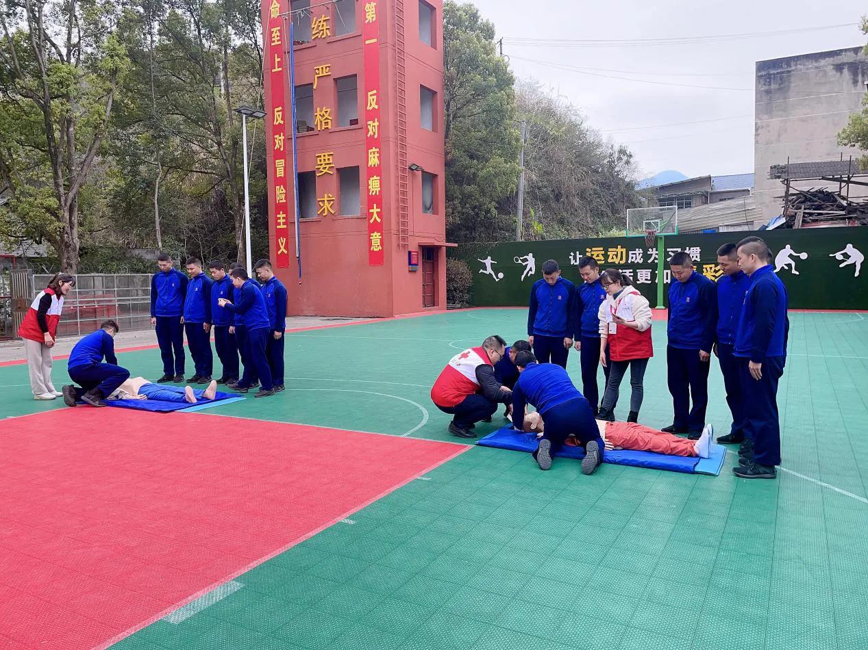 宜昌消防员应急救援,湖北宜昌消防救援最新消息