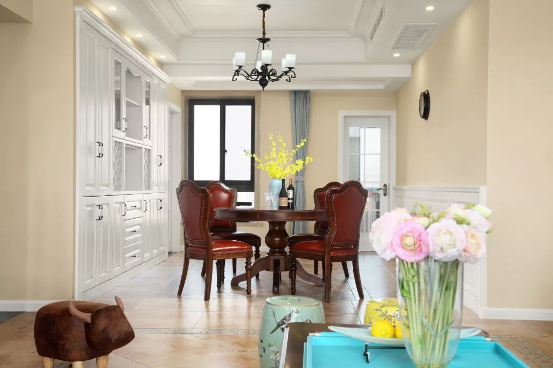 美式复古蓝色装修效果图,极简的美式复古风格