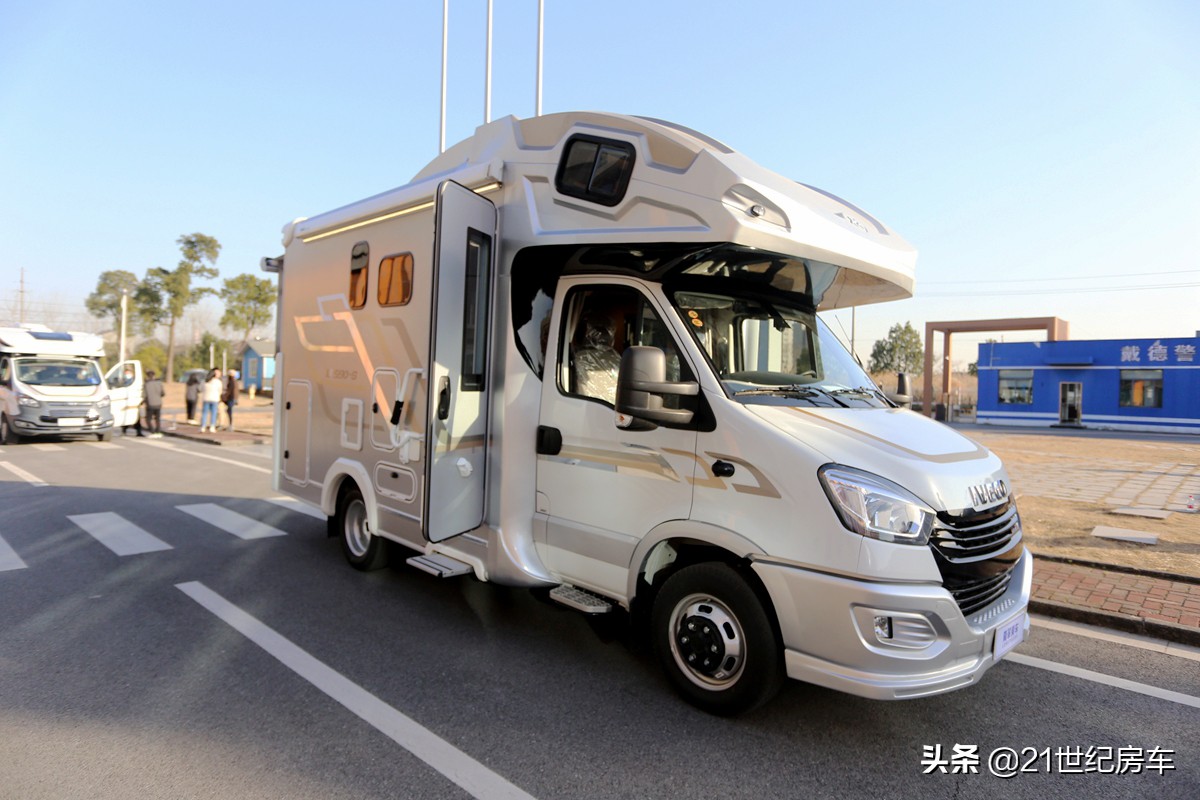 家用大空间6座推荐,适合家用的两厢大空间