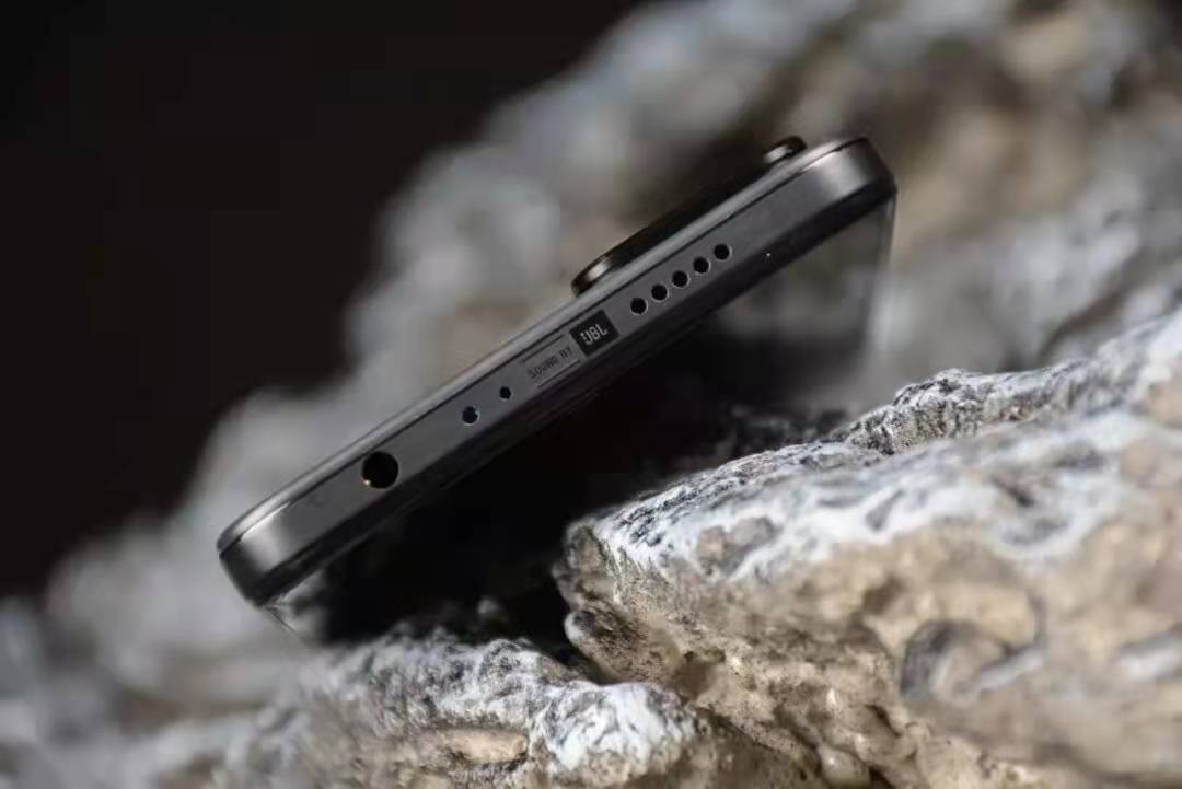 5160mAh+三星钻石屏+1亿像素,跌至1399元,千元性价比之王