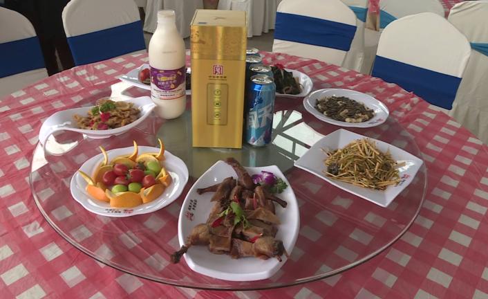 花篮摆了半条街！南充嘉陵的龙蟠竟然办起一个“宴会中心”了！