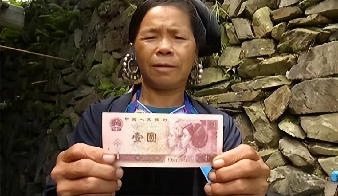 石奶引：16岁时因长得太美出现在1元纸币上，如今怎样了？