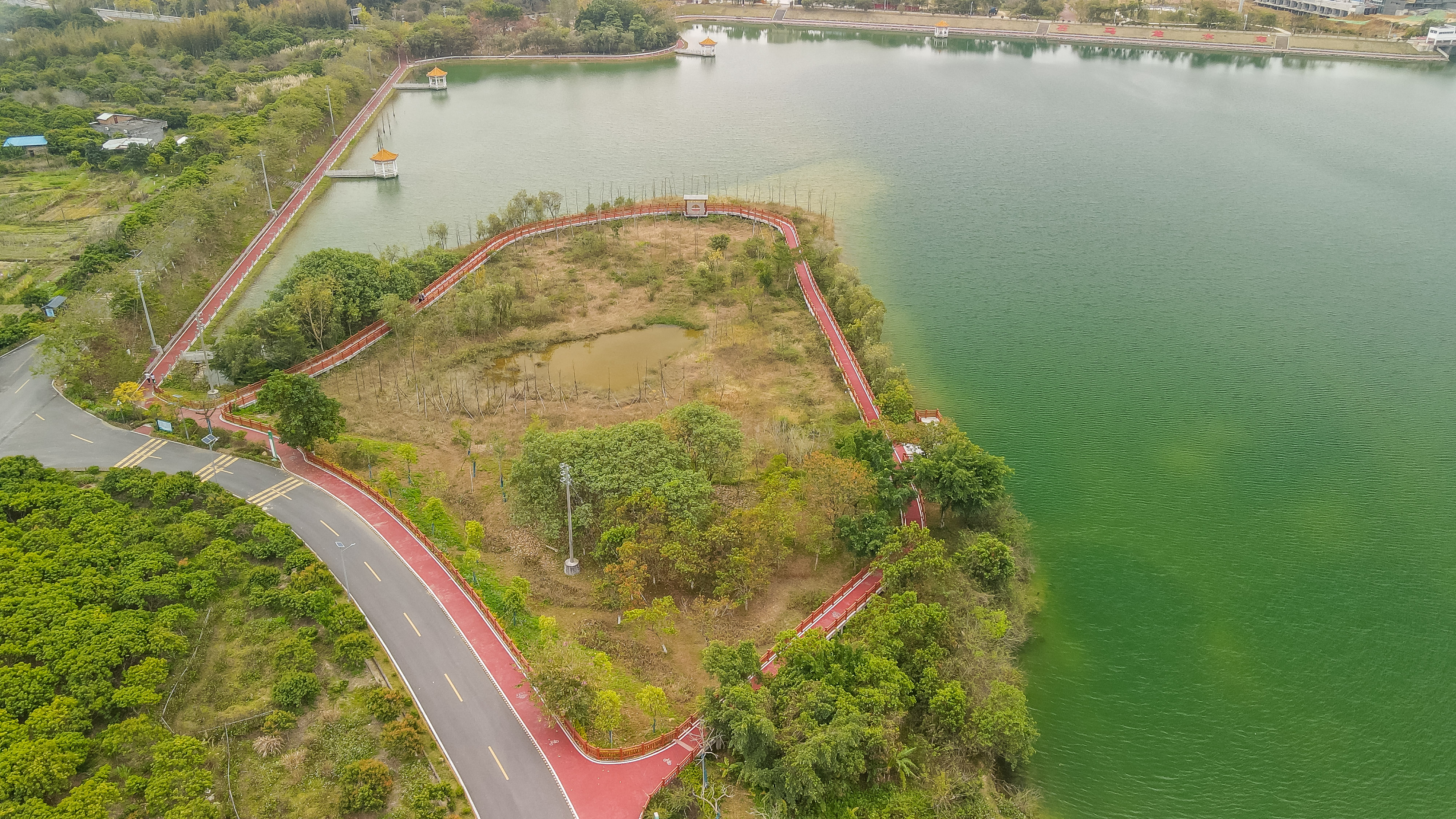 距离九寨沟不远的景点,距广州一千公里的地方