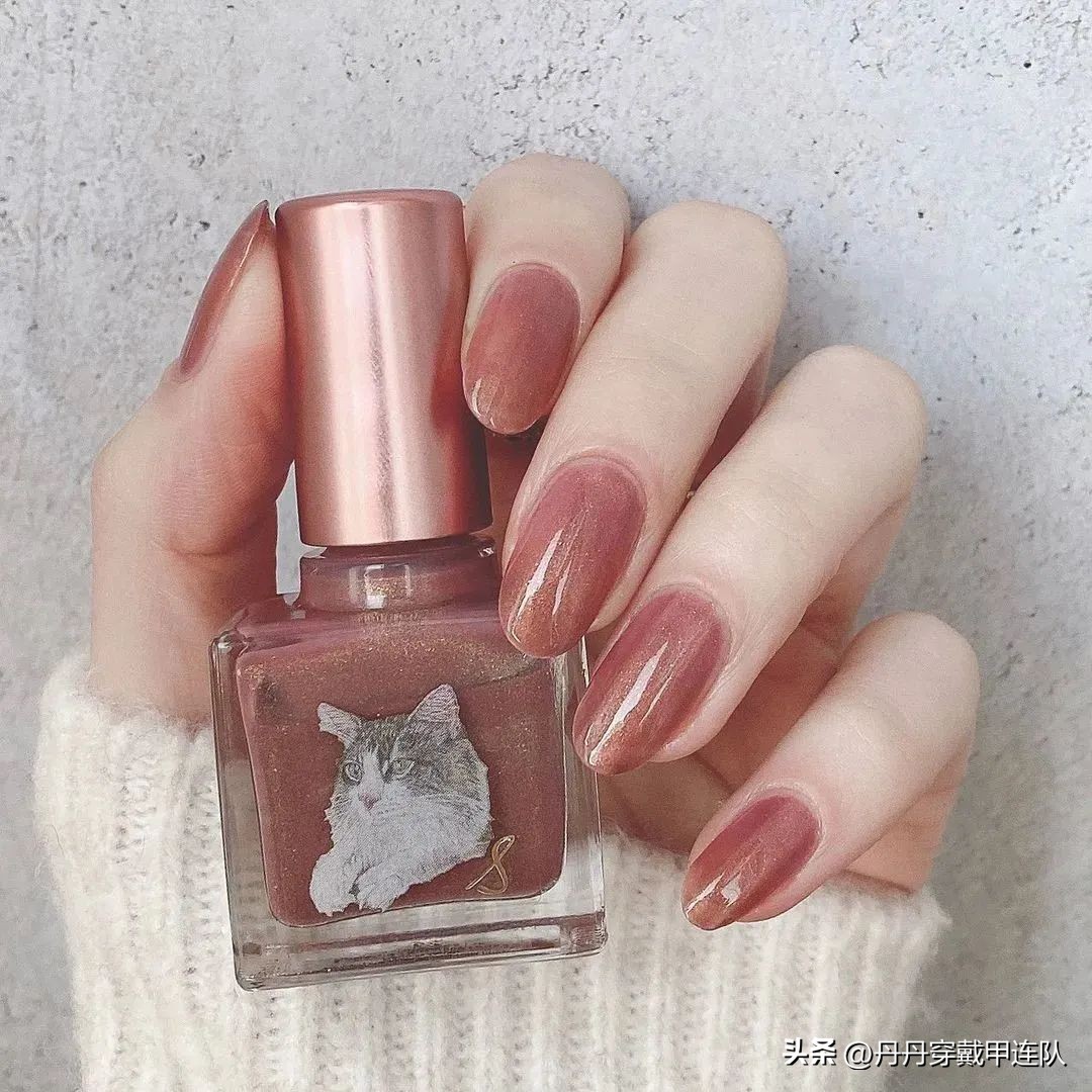 短款猫眼美甲显白黄黑皮图片,胖手显白美甲夏季黄黑皮短甲