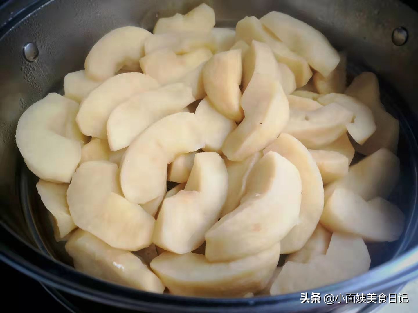 女人到了40岁建议多吃这几样,女性过了40岁推荐常吃3种食物