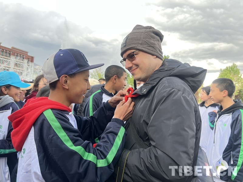 外国人学生来中国参观交流,多国驻华使节参访新疆