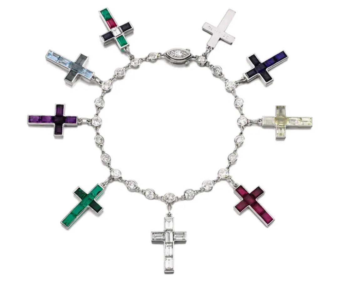 不能少了这件“幸运”珠宝，不但自带“神秘力量”还能时髦到没朋友